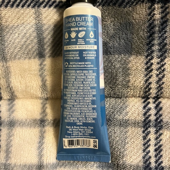 Bath & Body Works Rainbow Swirl Candy Hand Cream - Picture 2 of 2